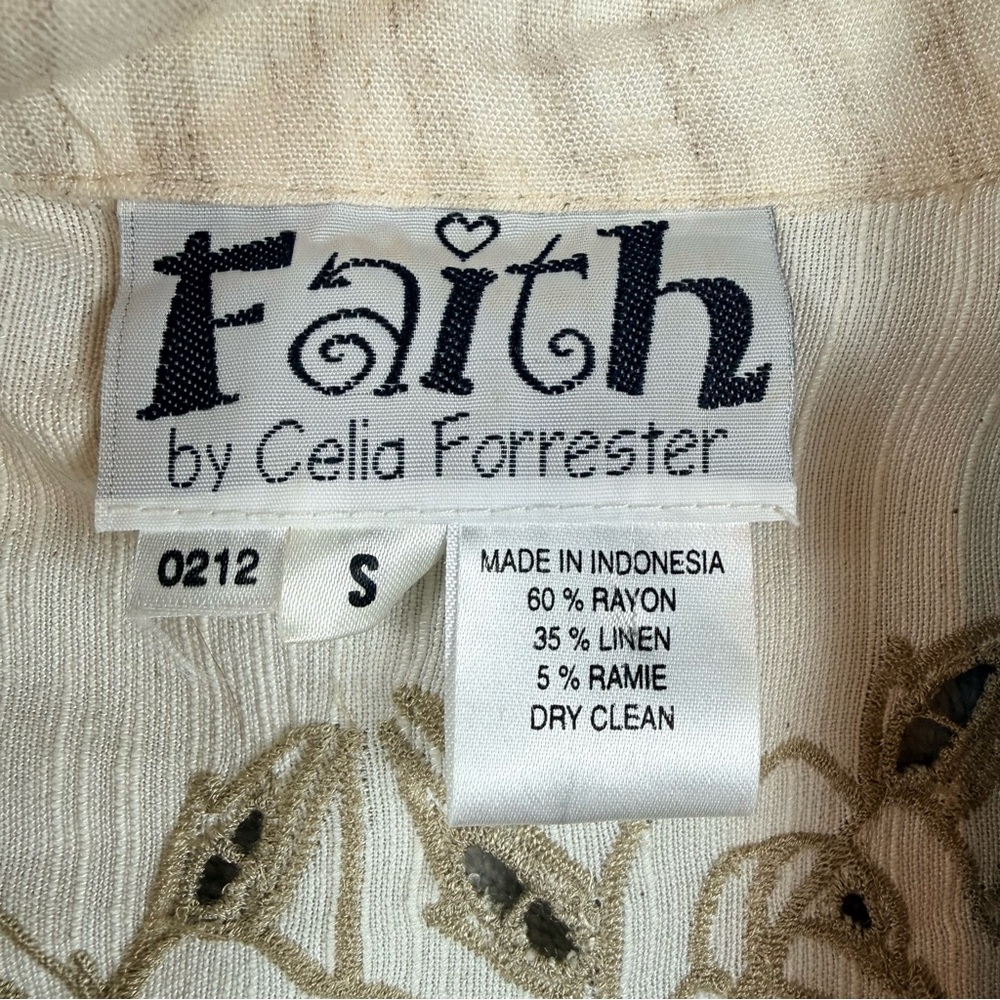 Faith by Celia Forrester Embroidered Linen Blend Floral Blouse Boho Artwear - Picture 6 of 10